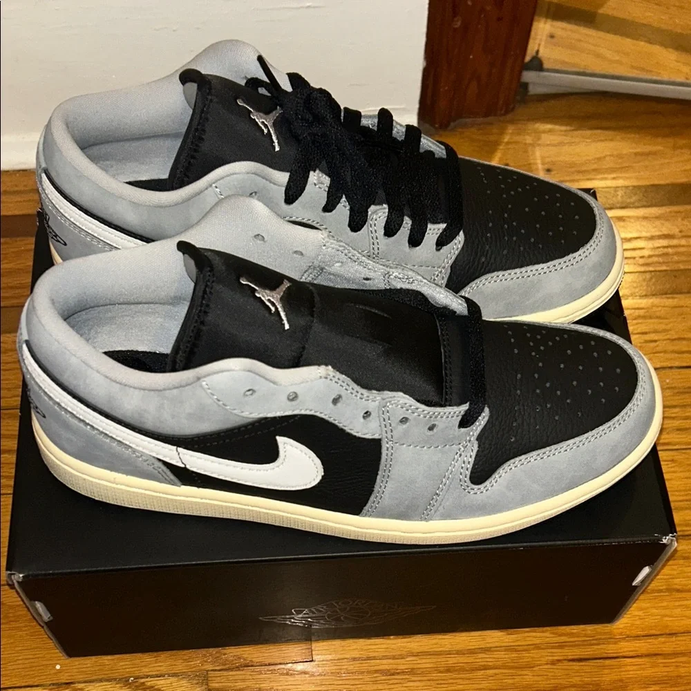 Nike premium leather